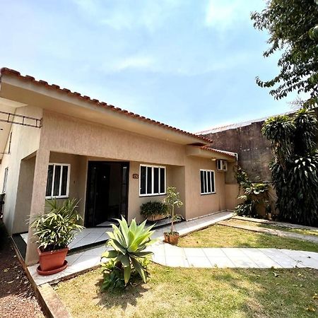 Casa Aconchegante No Centro De Foz Do Iguacuヴィラ エクステリア 写真