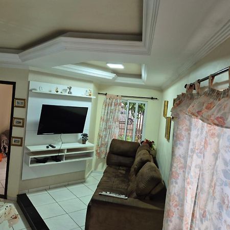 Casa Aconchegante No Centro De Foz Do Iguacuヴィラ エクステリア 写真