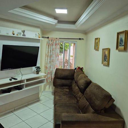 Casa Aconchegante No Centro De Foz Do Iguacuヴィラ エクステリア 写真